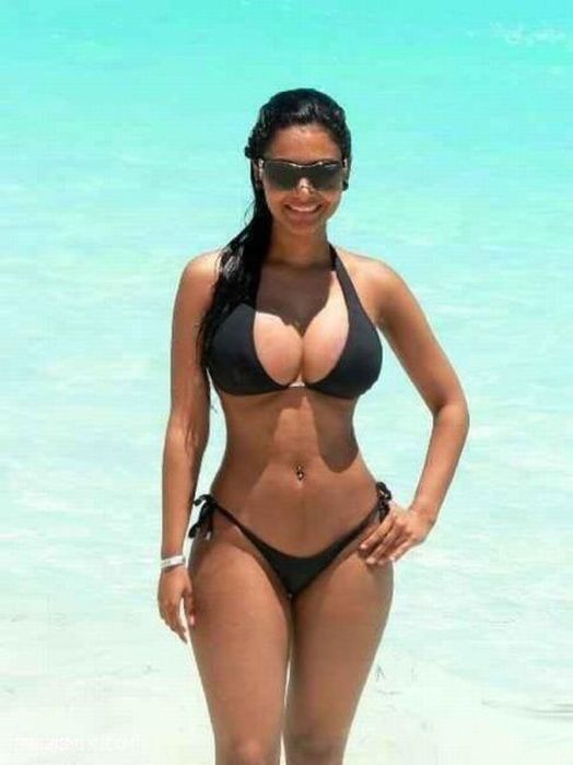 Летние девушки в бикини