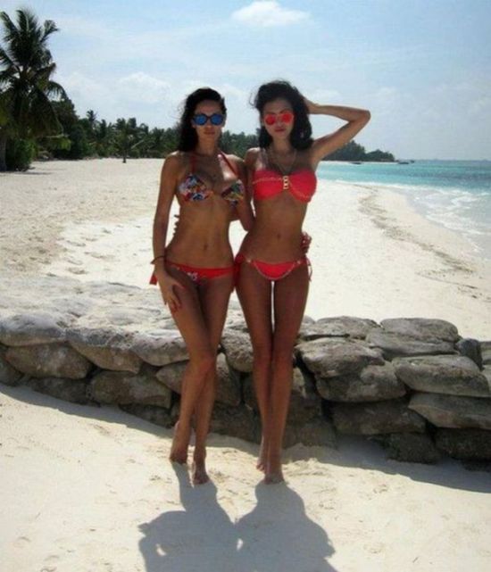 Летние девушки в бикини