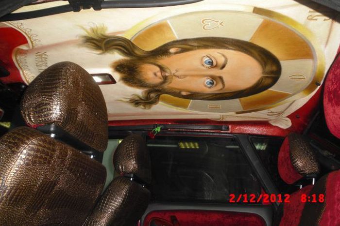 За рулём этого авто ничего не страшно (10 фото)