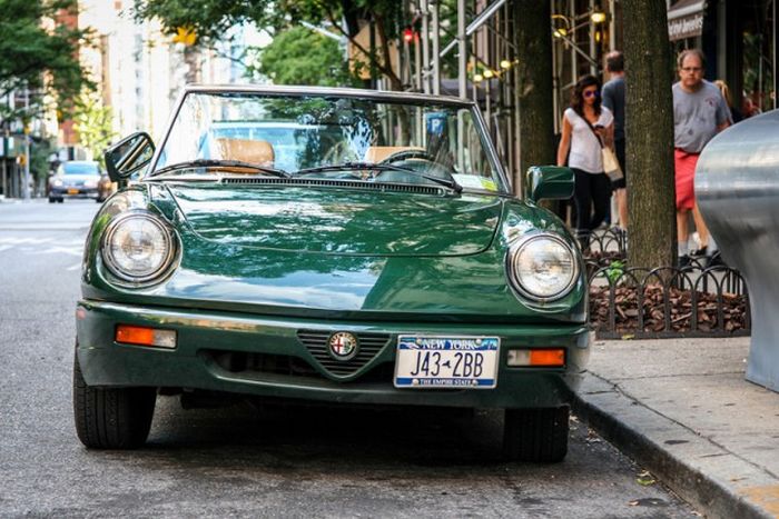 Классические «олдскульные» автомобили, которые все еще на ходу