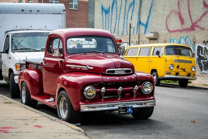 Классические «олдскульные» автомобили, которые все еще на ходу