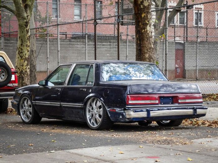 Классические «олдскульные» автомобили, которые все еще на ходу