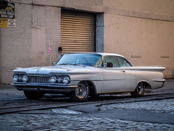 Классические «олдскульные» автомобили, которые все еще на ходу