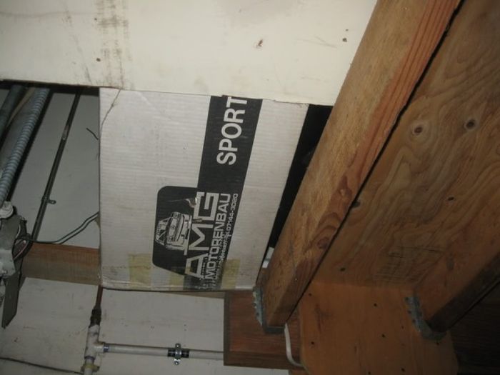 Забытый склад Mercedes-Benz AMG в Сан-Франциско