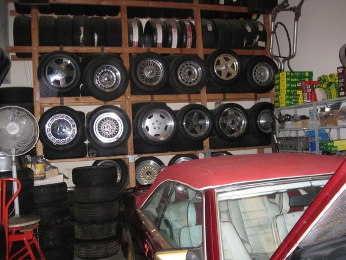 Забытый склад Mercedes-Benz AMG в Сан-Франциско