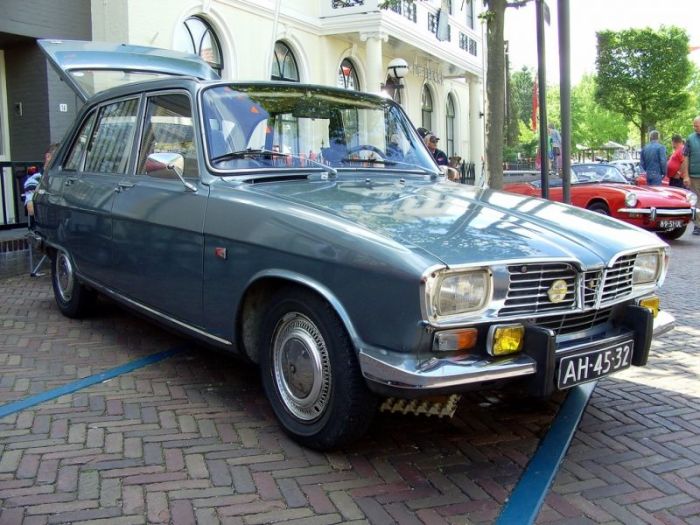 От Волги до Mercedes: 6 автомобилей, на которых лихачил Владимир Высоцкий