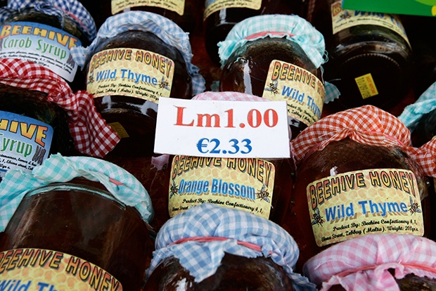 Без купюр: какие банкноты пытались вывести из обращения Без купюр: какие банкноты пытались вывести из обращения