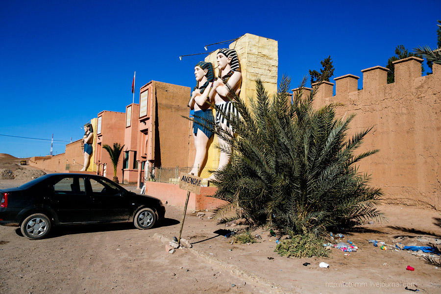 Бутафорский Голливуд и козы на деревьях Бутафорский Голливуд и козы на деревьях