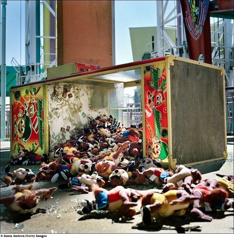 Зловещий заброшенный парк развлечений Jazzland