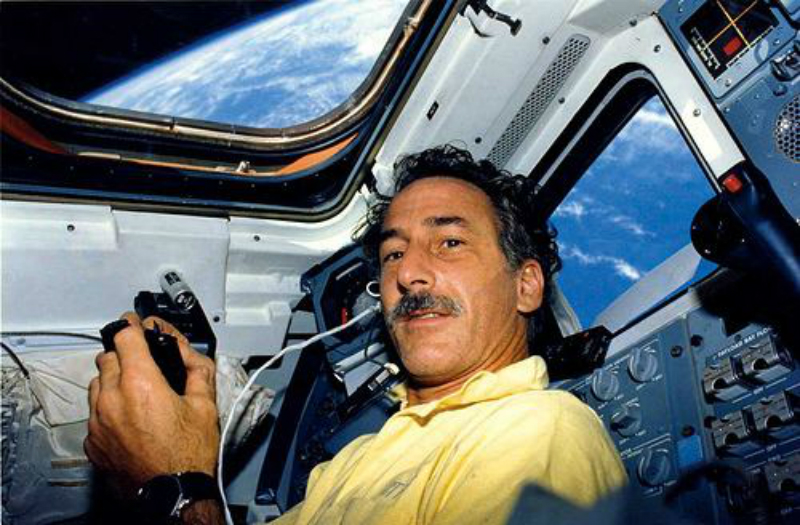 Пользователи Интернета пообщались с астронавтами NASA Пользователи Интернета пообщались с астронавтами NASA