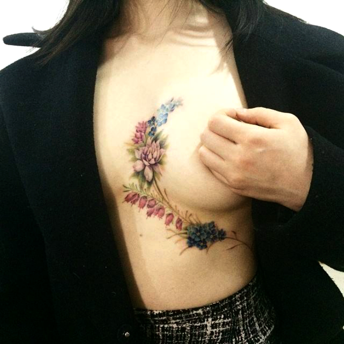 19 стильных татуировок, которые эффектно подчеркнут красоту женской груди