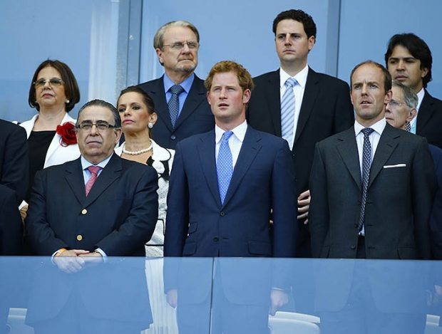 Политики, которые поддерживают свои сборные в Бразилии Политики, которые поддерживают свои сборные в Бразилии