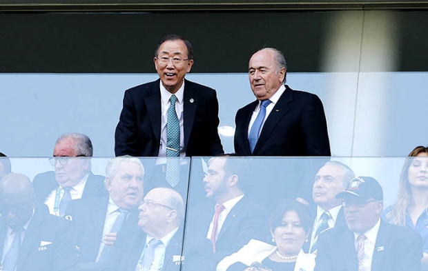 Политики, которые поддерживают свои сборные в Бразилии Политики, которые поддерживают свои сборные в Бразилии