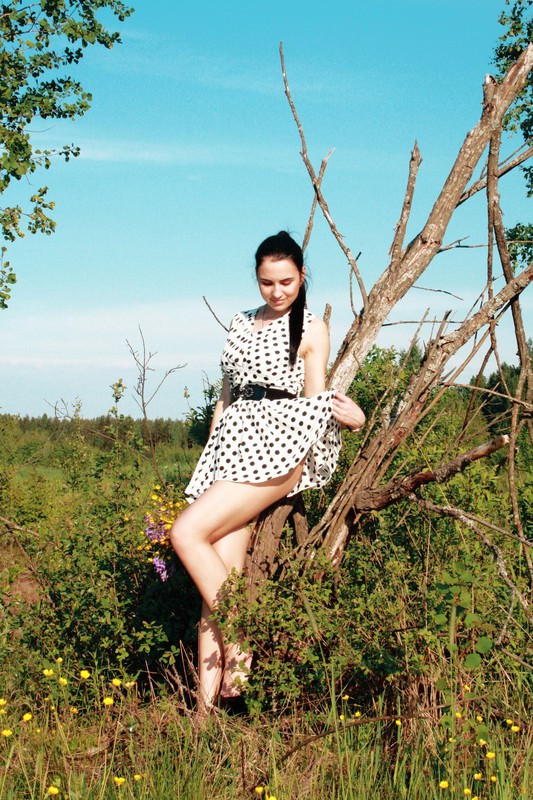 Подборка летних девушек в первый день осени