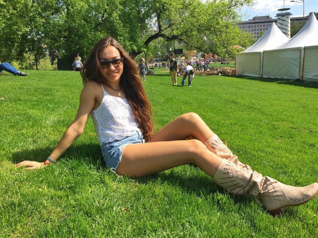 Подборка летних девушек в первый день осени