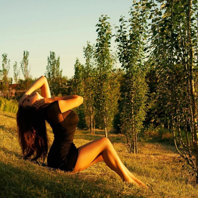 Подборка летних девушек в первый день осени