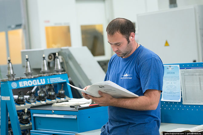 Экскурсия по Иркутскому авиационному заводу (55 фото)