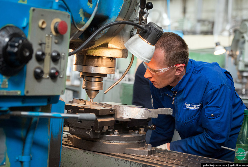 Как делают самолеты Су-30 и Як-130. Иркутский авиационный завод Как делают самолеты Су-30 и Як-130. Иркутский авиационный завод
