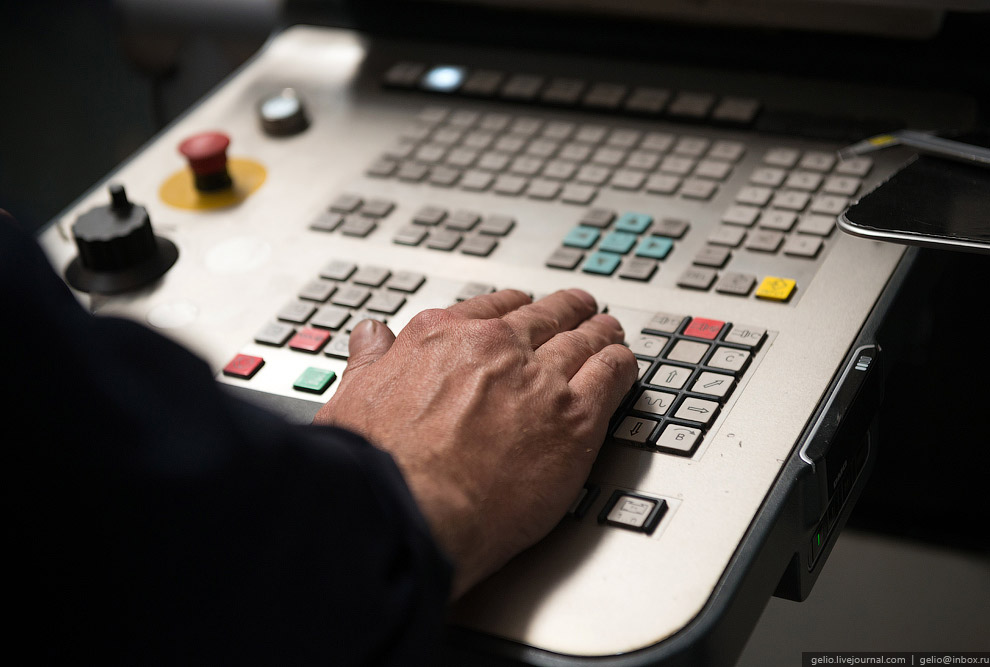 Как делают самолеты Су-30 и Як-130. Иркутский авиационный завод Как делают самолеты Су-30 и Як-130. Иркутский авиационный завод