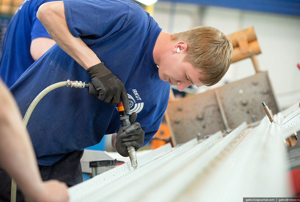 Как делают самолеты Су-30 и Як-130. Иркутский авиационный завод Как делают самолеты Су-30 и Як-130. Иркутский авиационный завод