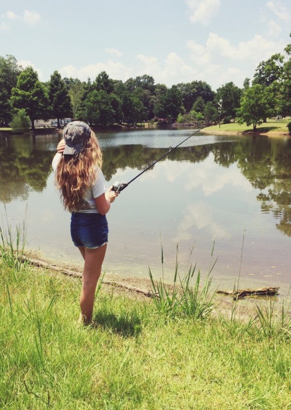 Девчонки на рыбалке (57 фото)