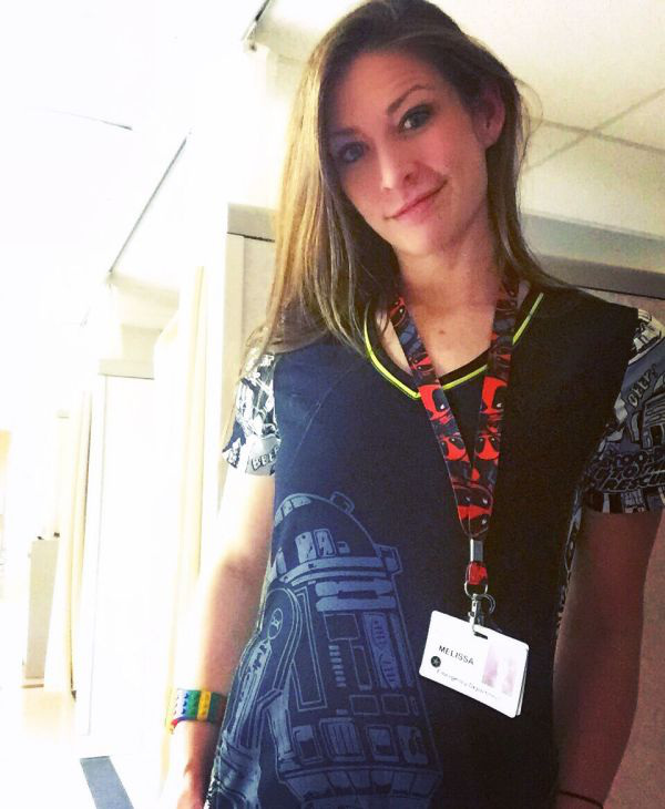 Девушки, которым скучно на работе