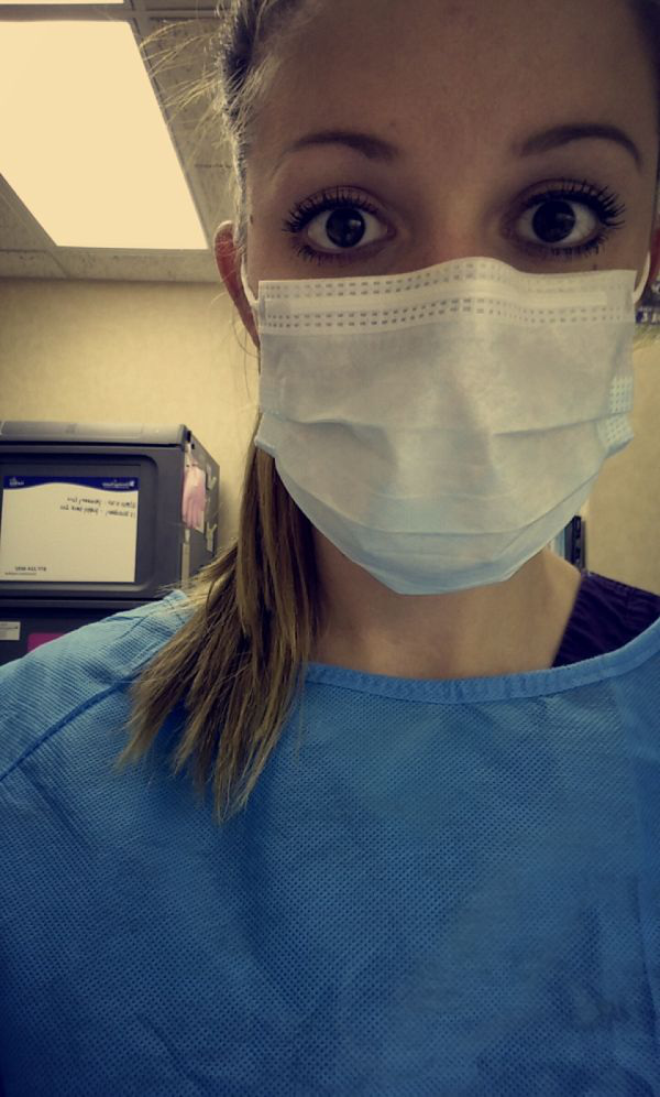 Девушки, которым скучно на работе