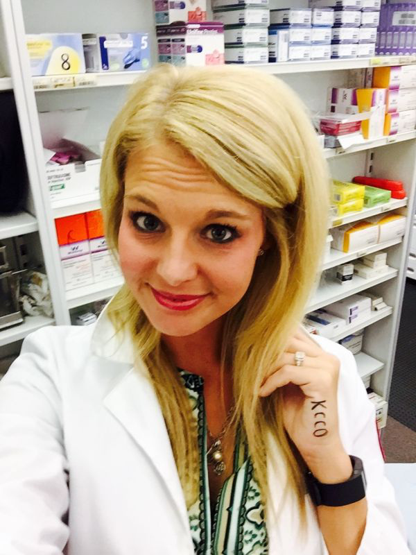 Девушки, которым скучно на работе