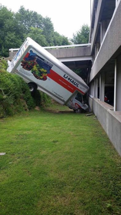 Странные аварии и ДТП