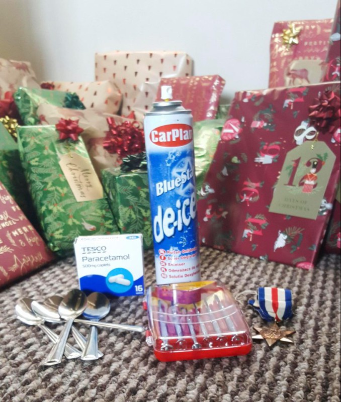 Британка жалуется на мужа, который на Рождество дарит ей только полезные подарки Британка жалуется на мужа, который на Рождество дарит ей только полезные подарки