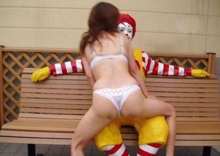 Забавные девушки