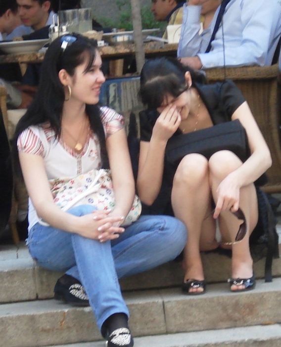 Пикантные засветы девушек