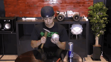 Японцы полируют шары из фольги до совершенства, и результат заставит вас открыть рот