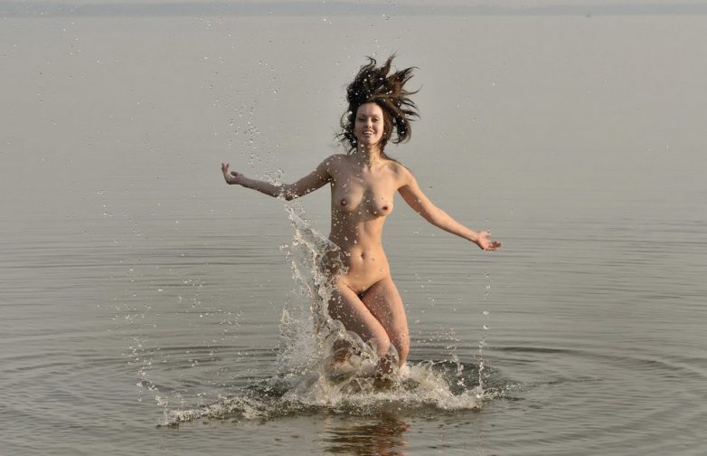 Красивые, голые, свободные