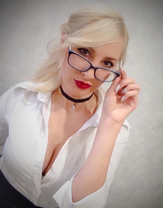 Типичные будни секретарш