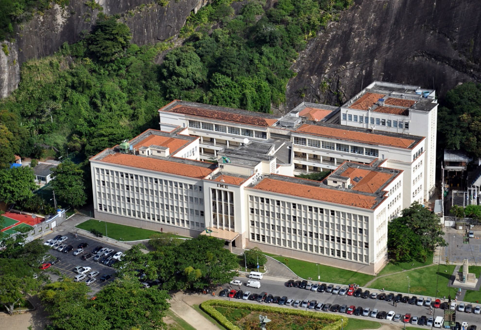 Сахарная Голова и Рио-де-Жанейро с высоты