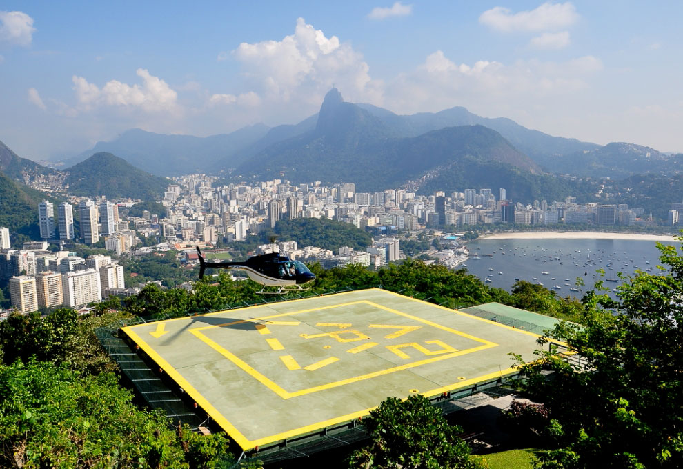 Сахарная Голова и Рио-де-Жанейро с высоты