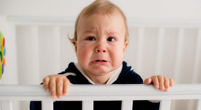 Молодой папа научился убаюкивать своего трёхмесячного малыша за 40 секунд Молодой папа научился убаюкивать своего трёхмесячного малыша за 40 секунд