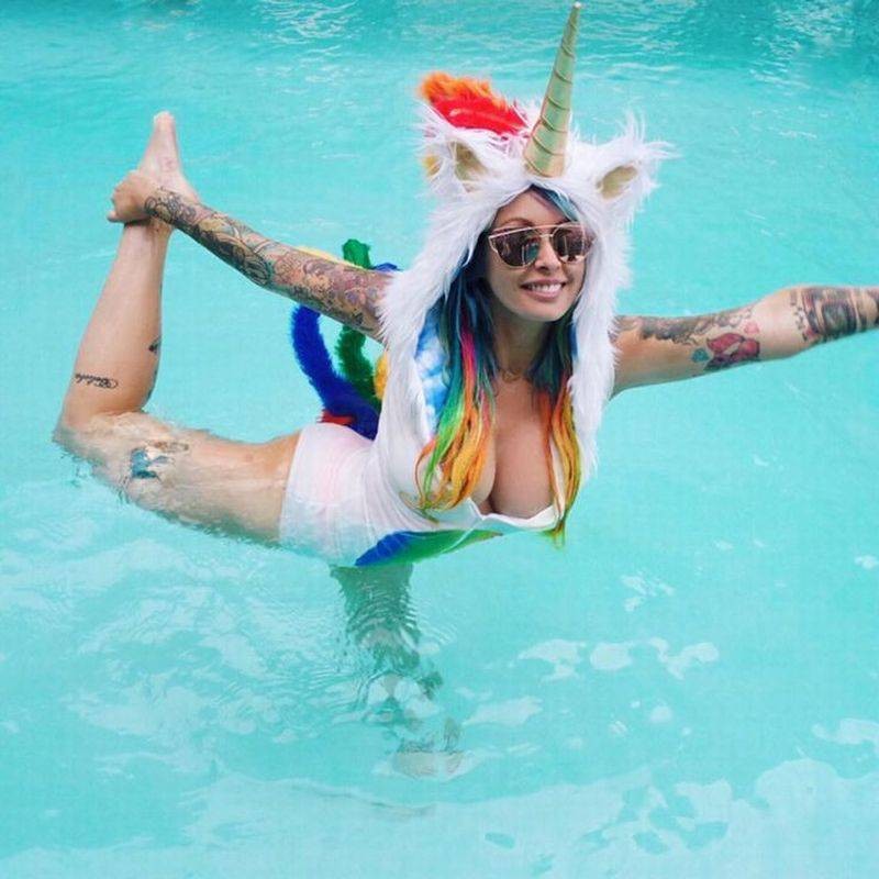 Забавные картинки с девушками