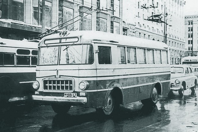 История главного минивэна Советского Союза (13 фото)