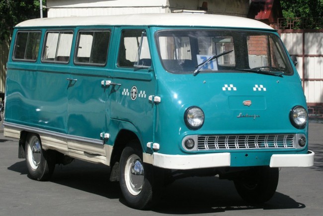 История главного минивэна Советского Союза (13 фото)