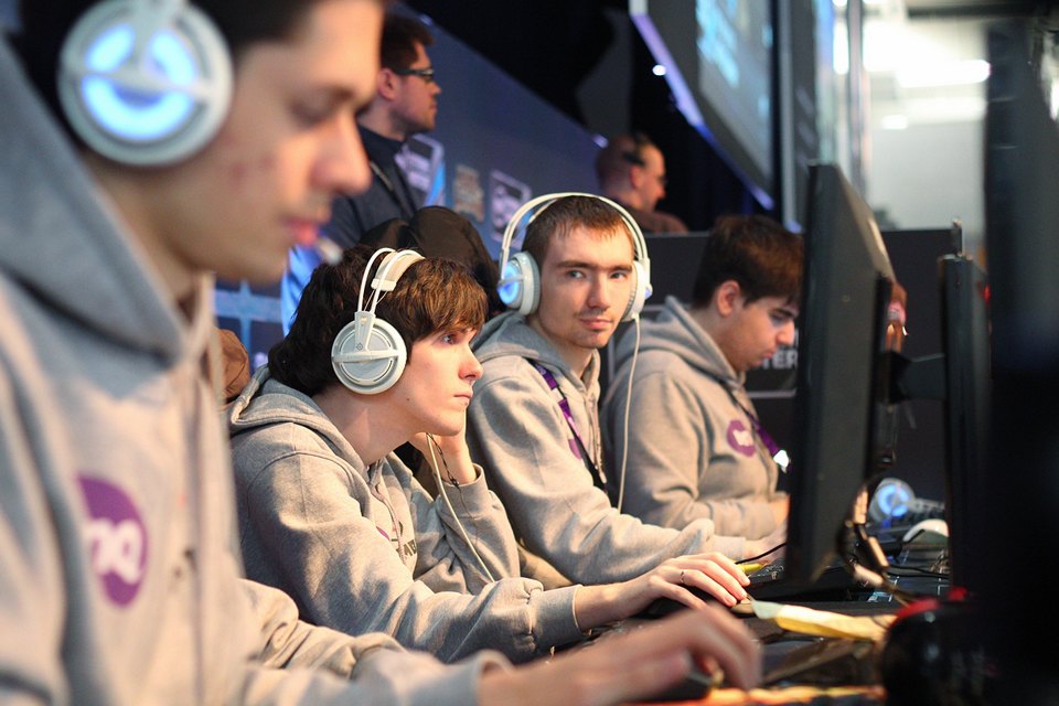 Как зарабатывают профессиональные геймеры (10 фото)