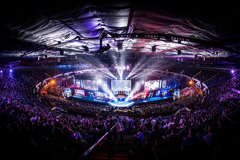 Как зарабатывают профессиональные геймеры (10 фото)