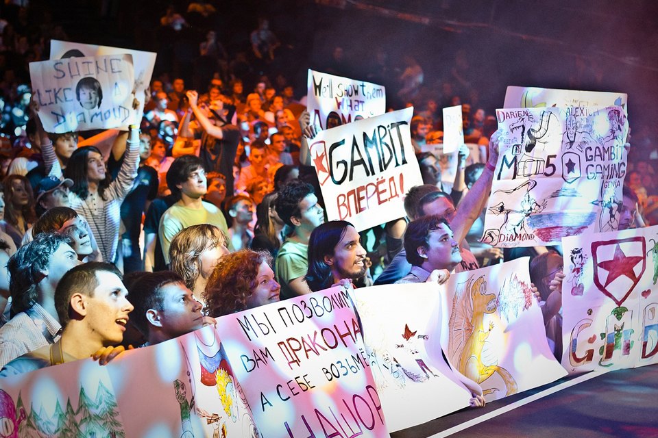 Как зарабатывают профессиональные геймеры (10 фото)