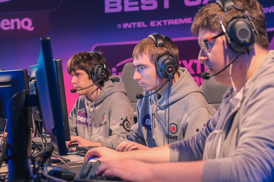 Как зарабатывают профессиональные геймеры (10 фото)