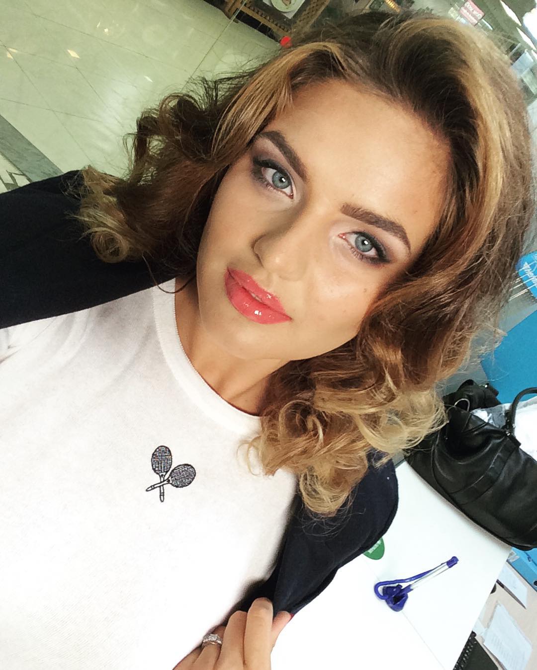 В рейтинг Maxim самых сексуальных женщин России попала модель plus-size — шикарная Евгения Подберёзкина