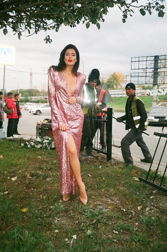 «Мисс Россия-2015» София Никитчук в контрастной фотосессии на улицах Екатеринбурга