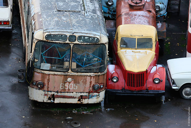 Кладбище городского транспорта