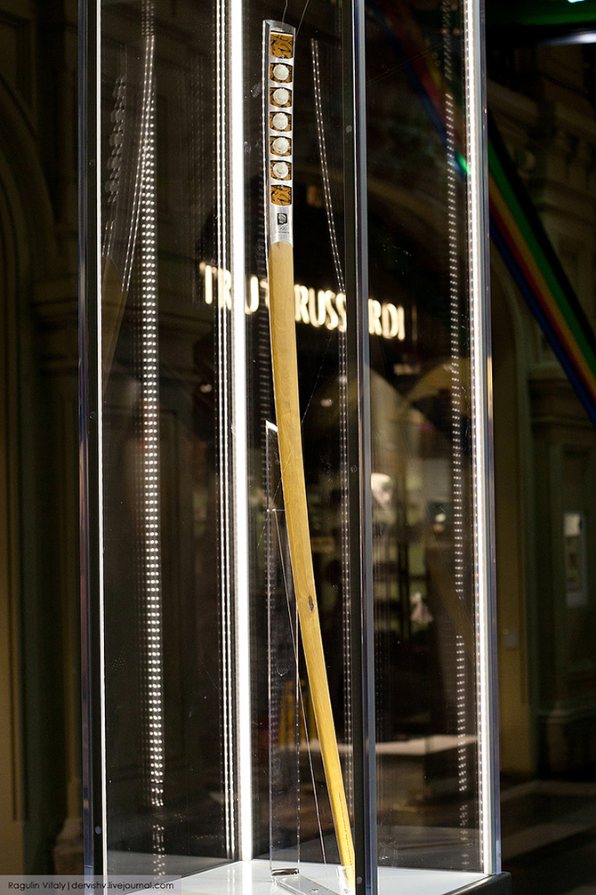 Экскурсия на выставку Олимпийских факелов в ГУМе Экскурсия на выставку Олимпийских факелов в ГУМе