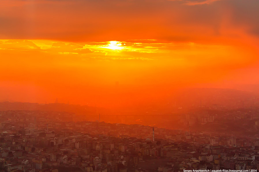 Ночной Стамбул с высоты Ночной Стамбул с высоты
